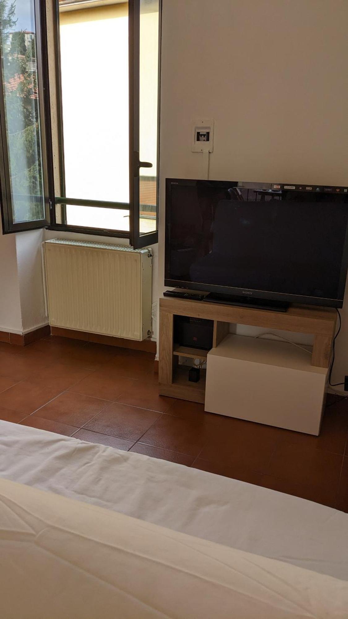 Lake Como Modern And Cozy Apt Live Like A Local Buitenkant foto